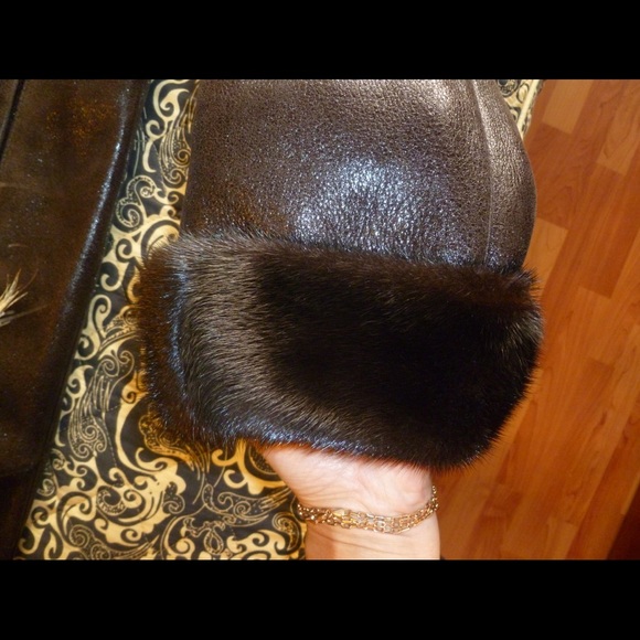 Shearling coat - Picture 13 of 14